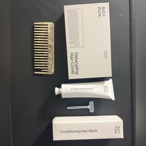 Act+Acre Detangling Hair Comb and Conditioning Hair Mask Set